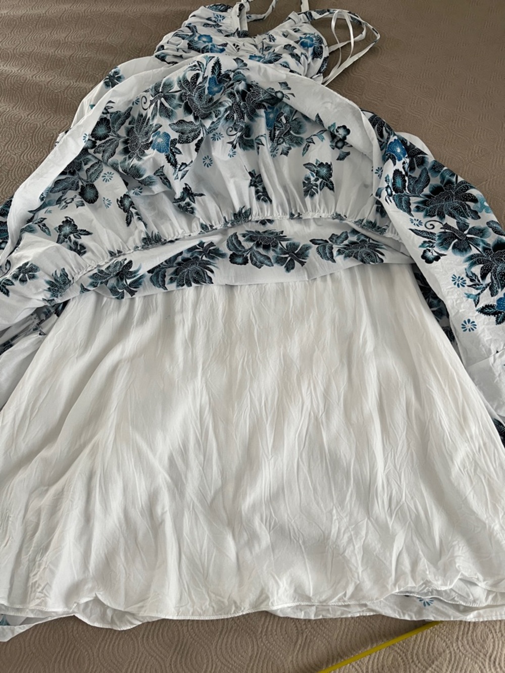 White House Black Market 🆕 White & Blue Floral Maxi Dress size 4 - Picture 11 of 13